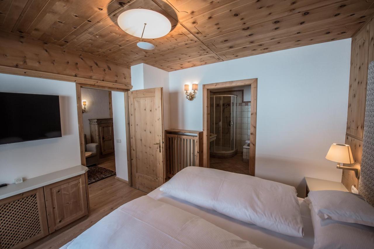 Hotel Ciasa Salares San Cassiano  Exteriér fotografie
