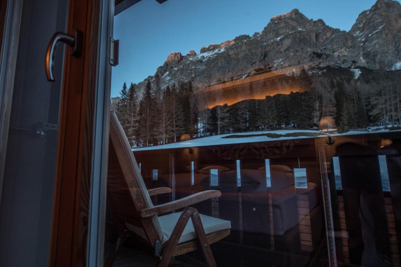 Hotel Ciasa Salares San Cassiano  Exteriér fotografie